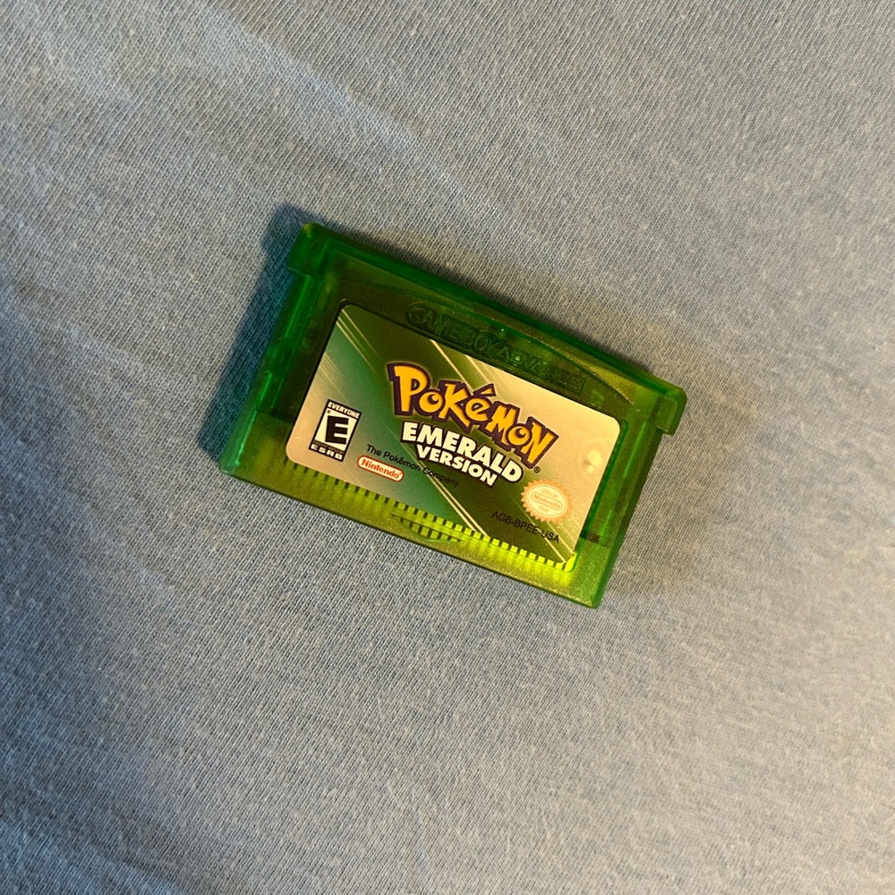 Pokemon Emerald Game